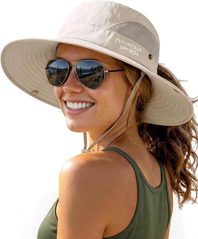 Womens Sun Hat How to Protect Skin from UV Rays While Travelling (Simple Products That Work)